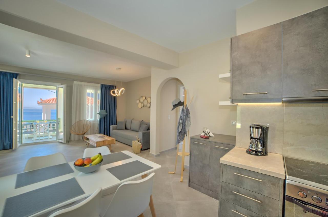 Corali Suites Andros Batsíon Eksteriør bilde