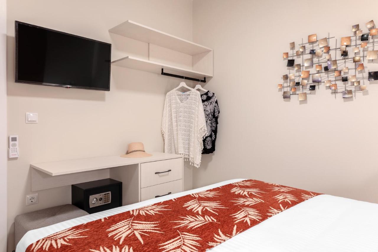 Corali Suites Andros Batsíon Eksteriør bilde