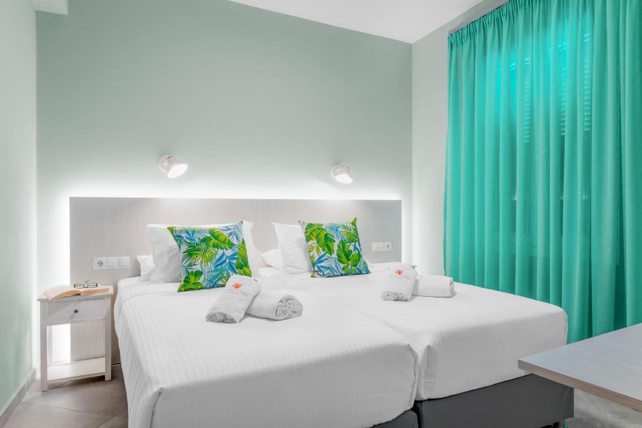 Corali Suites Andros Batsíon Eksteriør bilde